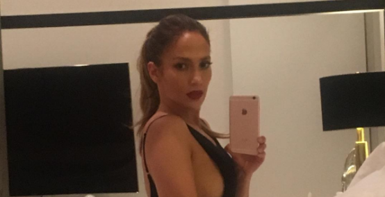 Jennifer Lopez zszokowała zdjęciem z łóżka